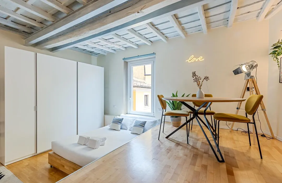 Cantoni 4A - Loft At Colosseum-1